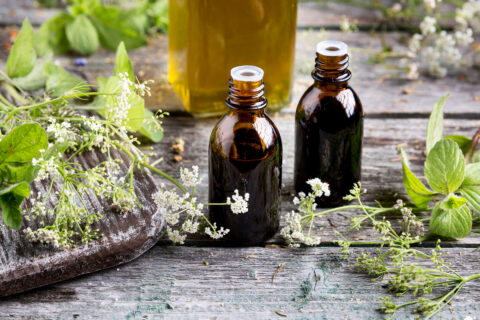 Naturale, fitoterapia, omeopatia ed erboristeria